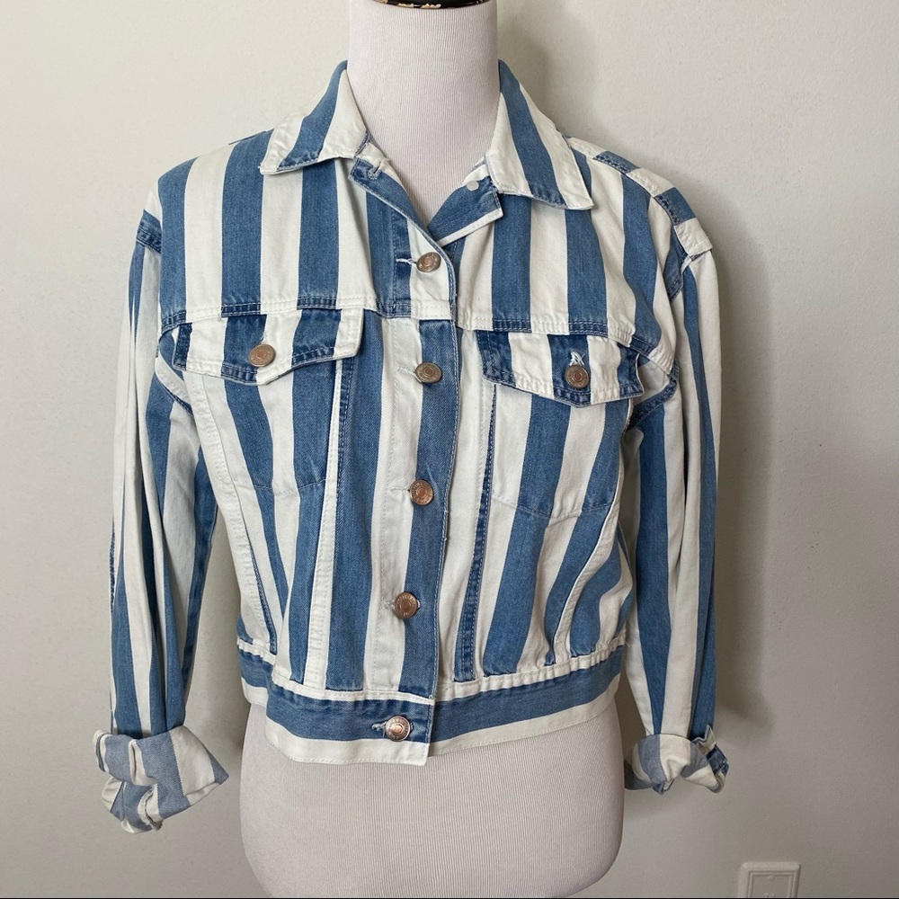 NWT Forever 21 Denim Jacket - Blue and White - Picture 7 of 11